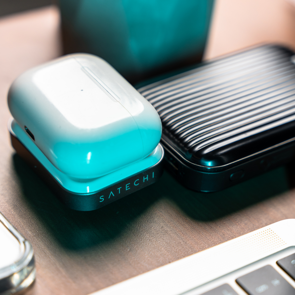 Satechi USB-C Wireless Charging Dock for AirPods